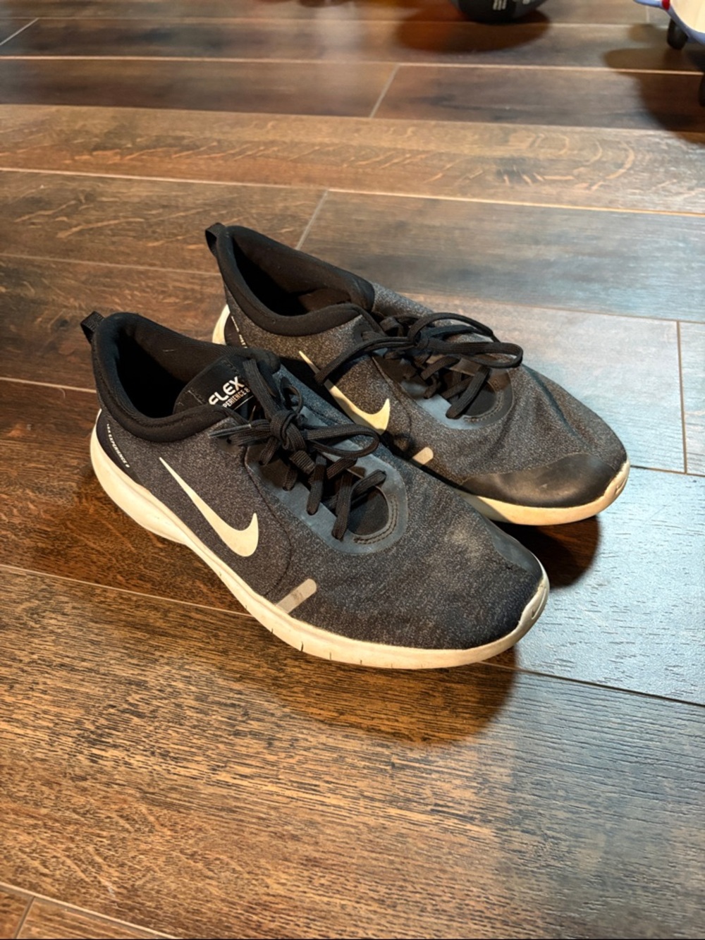 Nike women’s  Black and White Athletic Running Shoes size 9.5